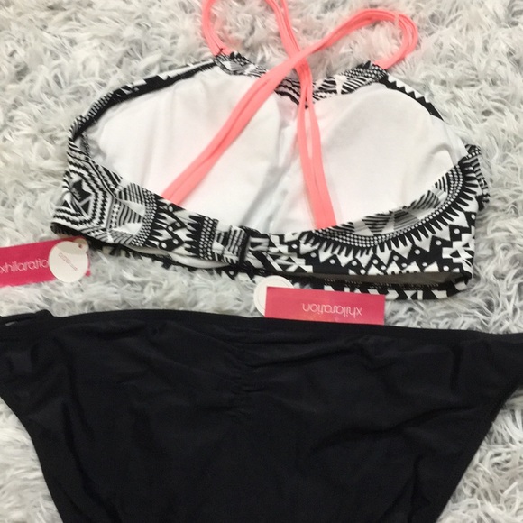 2 piece bikini - Picture 2 of 4